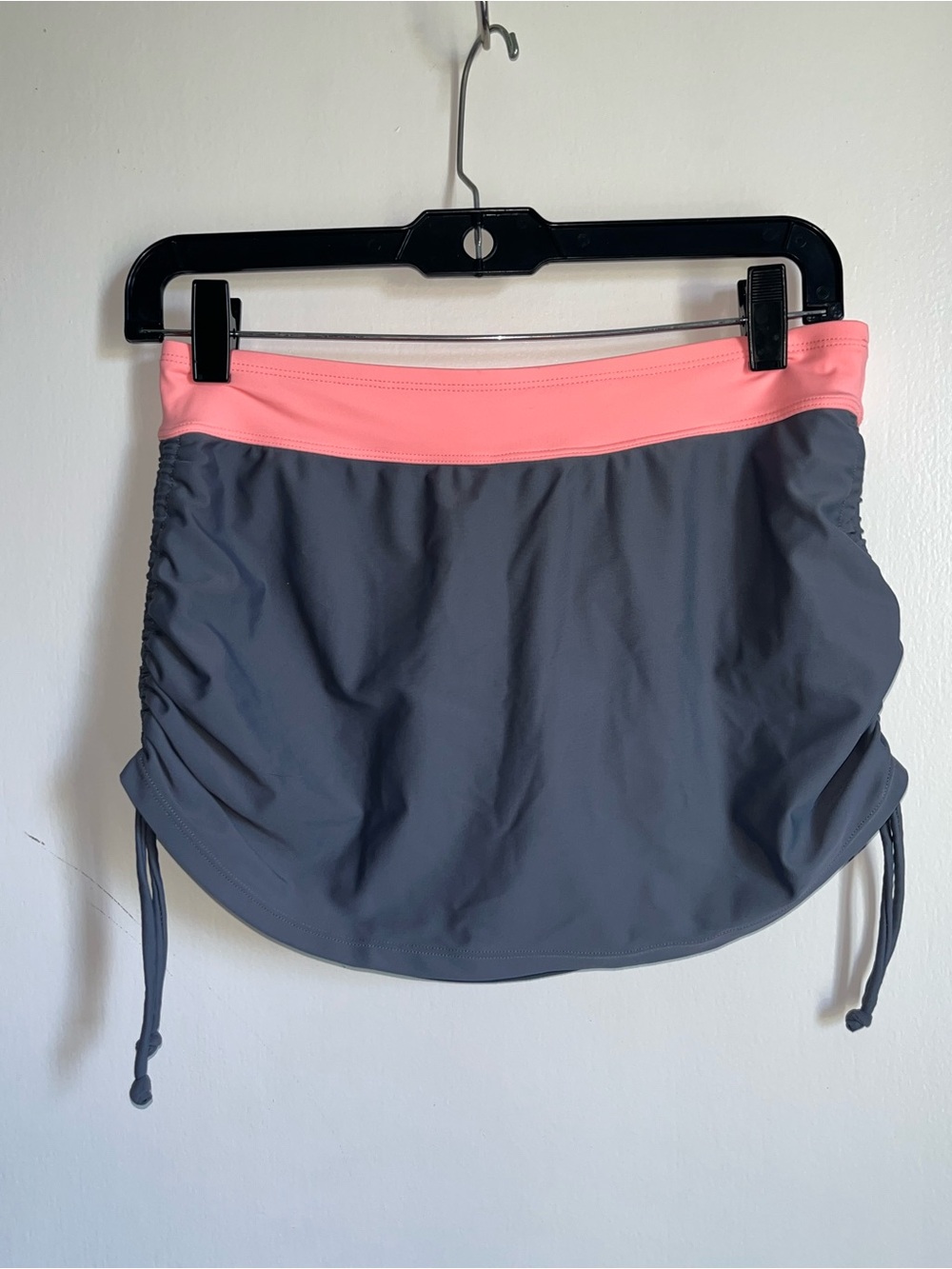 Free Country Women's Skort Gray/Coral Colorblock Exercise Run Club Fitness Small